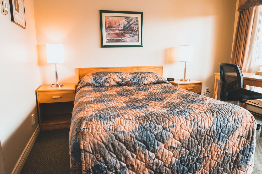 Canadian Motel North Battleford Esterno foto