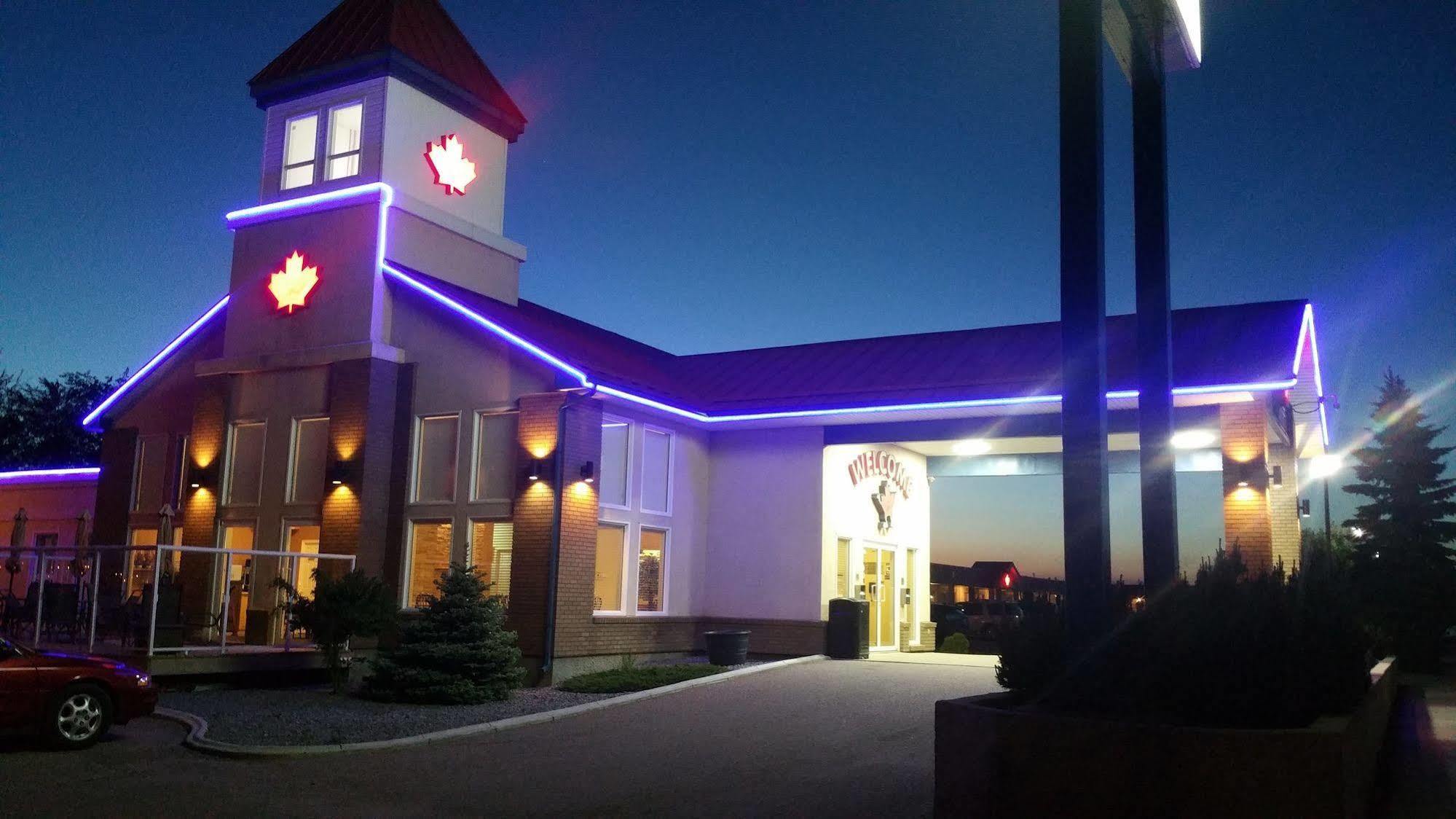 Canadian Motel North Battleford Esterno foto