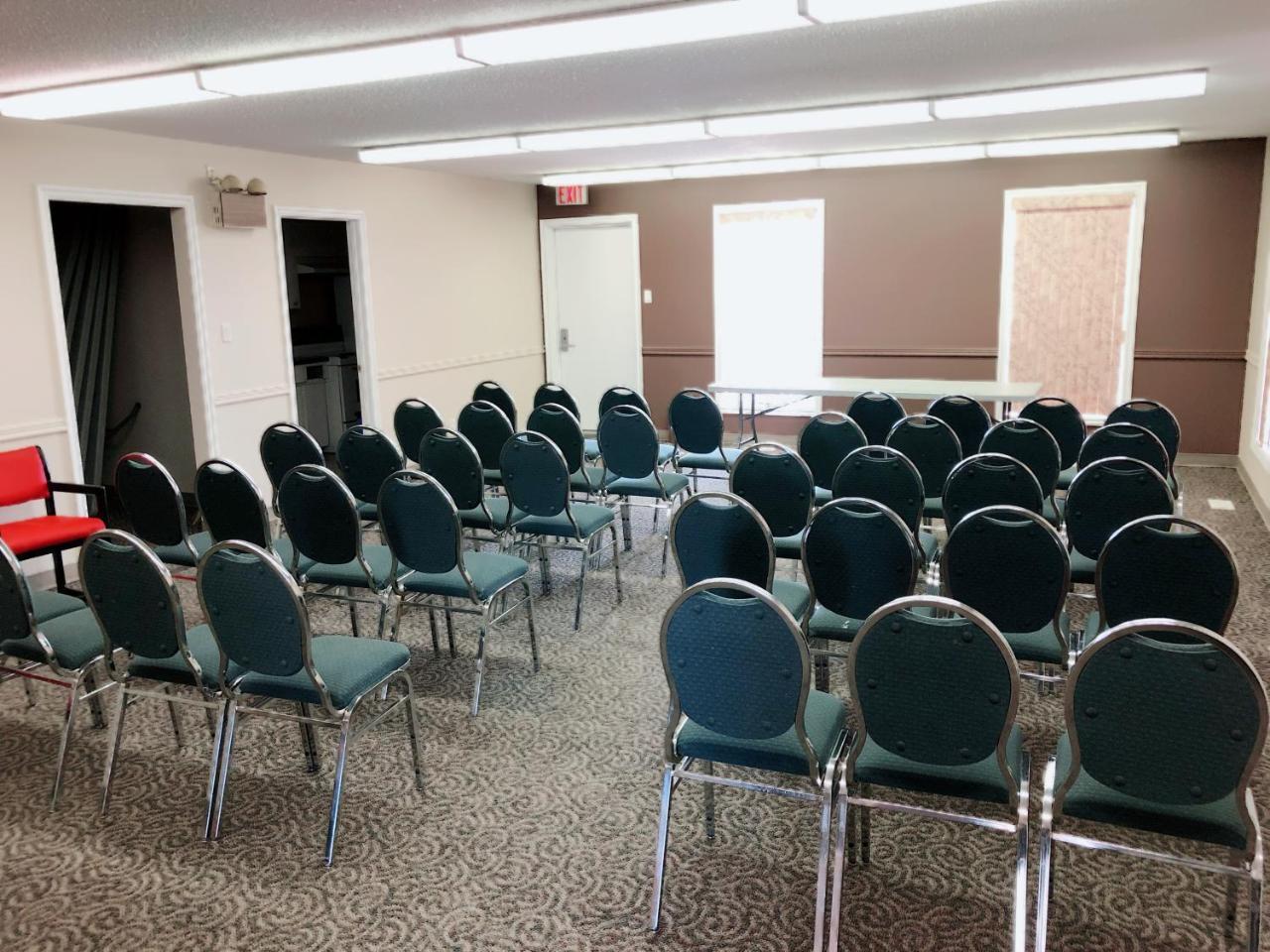 Canadian Motel North Battleford Esterno foto