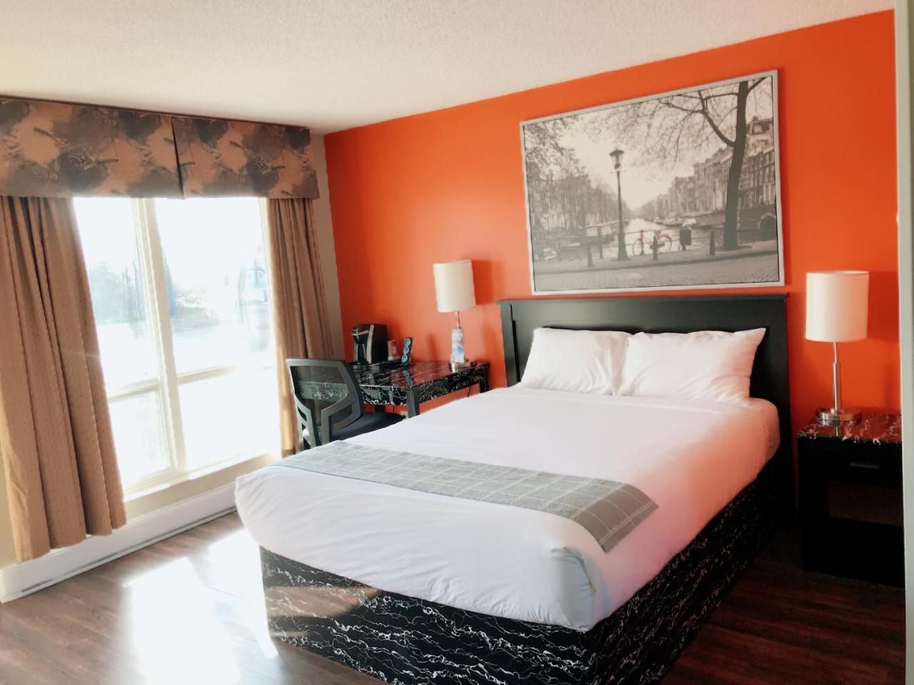 Canadian Motel North Battleford Esterno foto