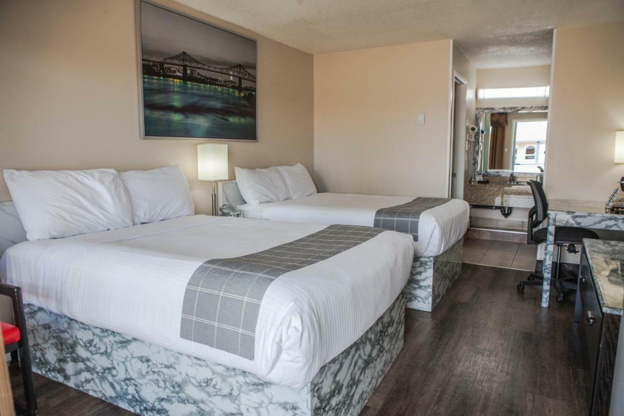 Canadian Motel North Battleford Esterno foto